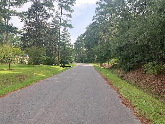 1st image of Linwood Ln