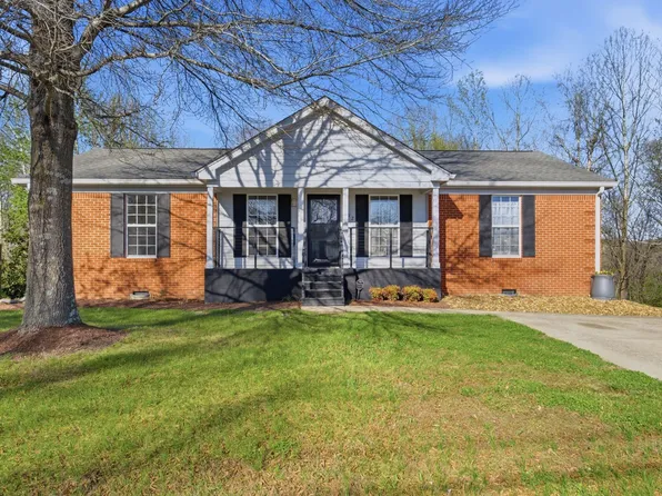 412 Eisenhower Dr, Ashland City, TN 37015