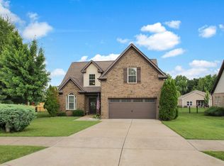 598 Smoky Mountains Dr, Gallatin, TN 37066