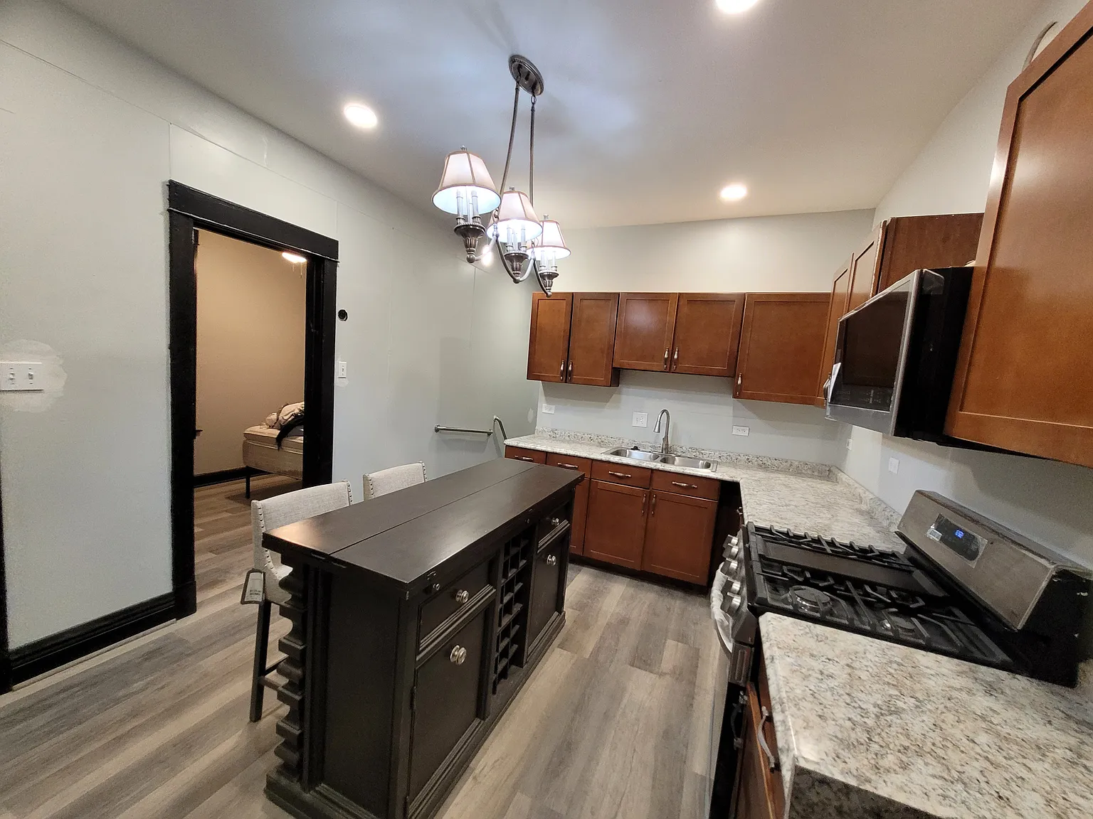 3 bed, 1500 sqft, $1,700 — Photo 4