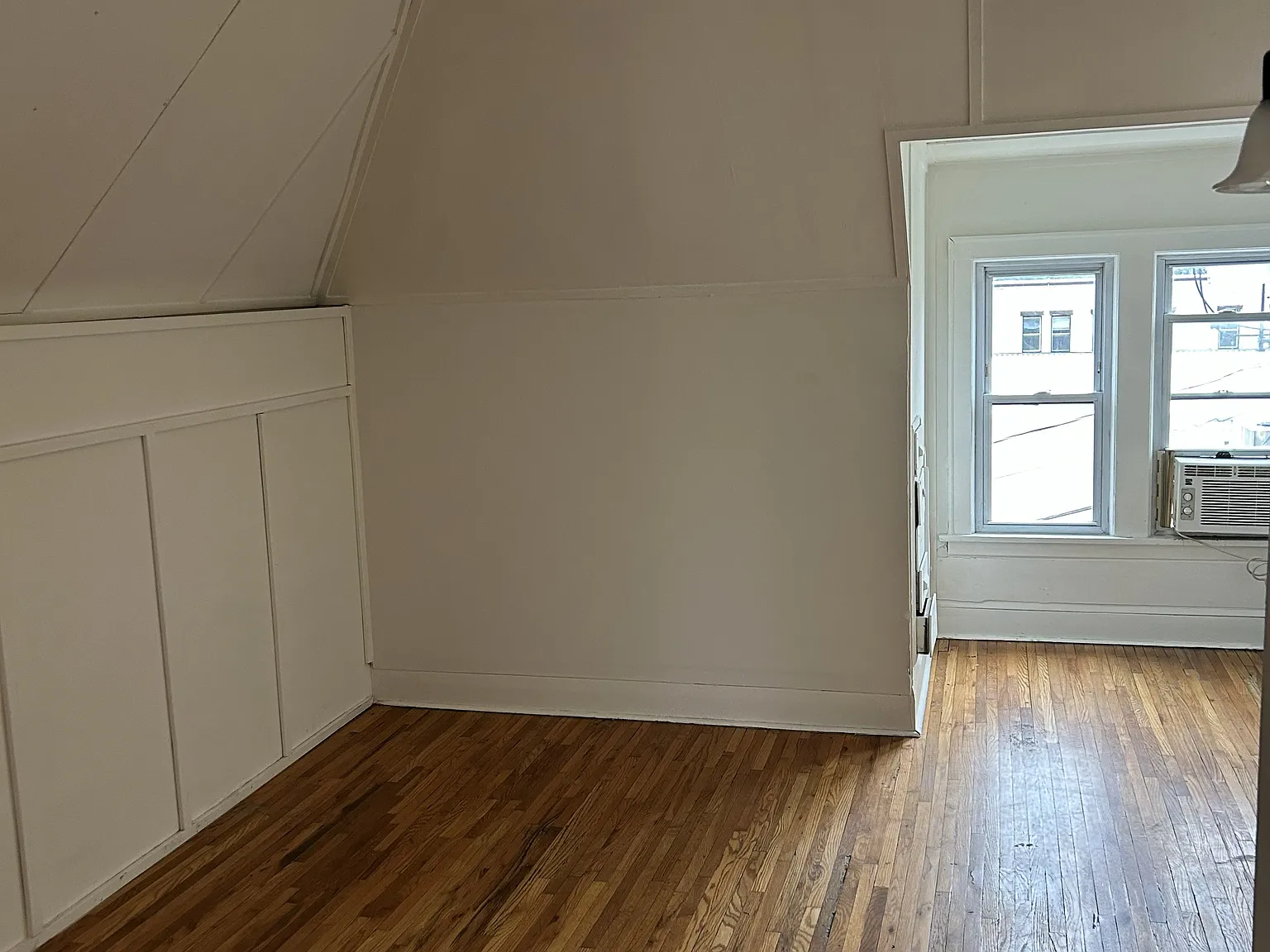 6 bed, 2743 sqft, $4,000 — Photo 4
