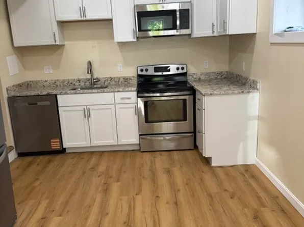 1 Pond Pl, Franklin, MA