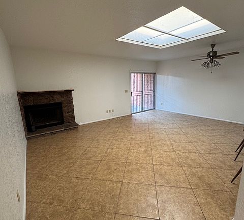 4th image of 264 E Scheibe Way