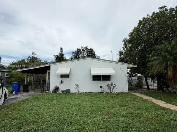 6115 SW 2nd St, Pompano Beach, FL 33068