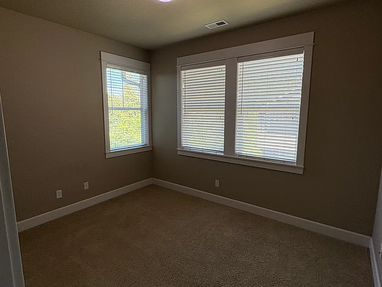 10209 SE Bristol Ln — Photo 12