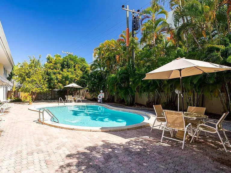 260 Sunrise Dr #H — Photo 34