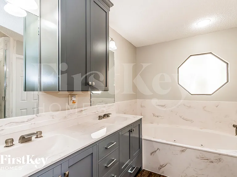 5541 Broadgate Ct — Photo 10