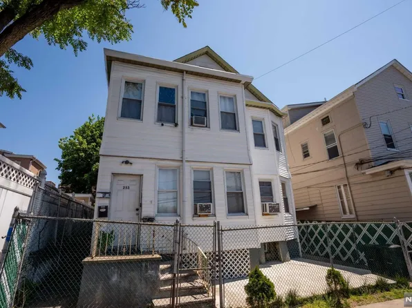 253-255 E 16th St, Paterson, NJ 07524