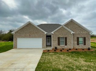 14 Sterling Rd, Eastaboga, AL 36260