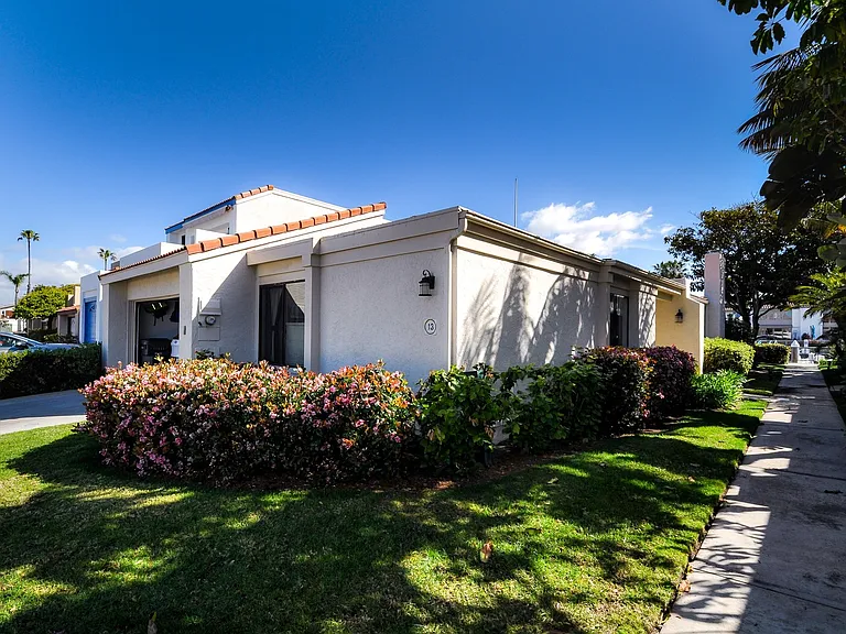 13 Port Of Spain Rd — Photo 14