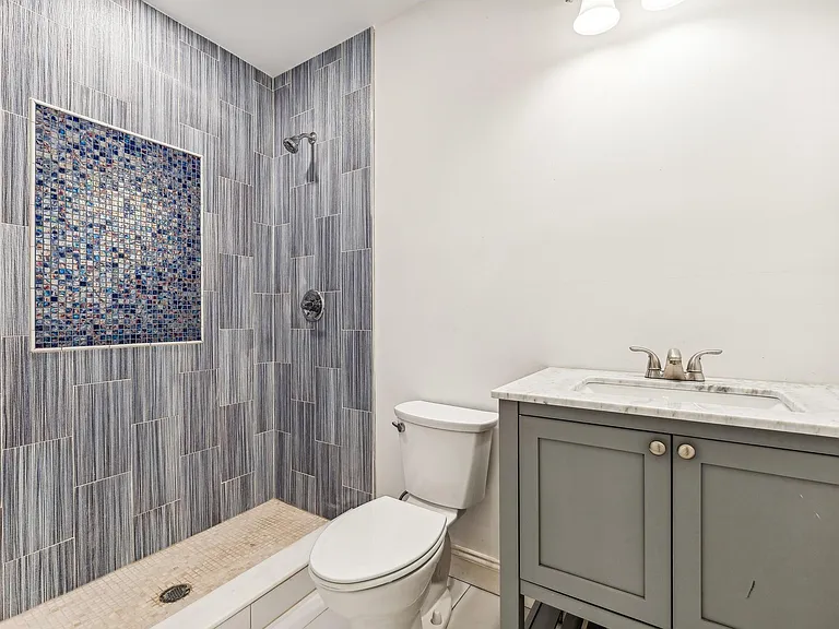 25 Jones Ct — Photo 44