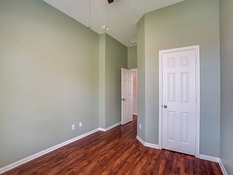 2985 Overland St — Photo 15