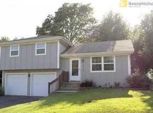 18200 Troost St, Olathe, KS 66062
