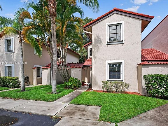 3rd image of 9245 W Sunrise Blvd