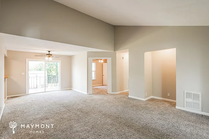 3 bed, 2.0 bath, 1144 sqft, $1,425 — Photo 3