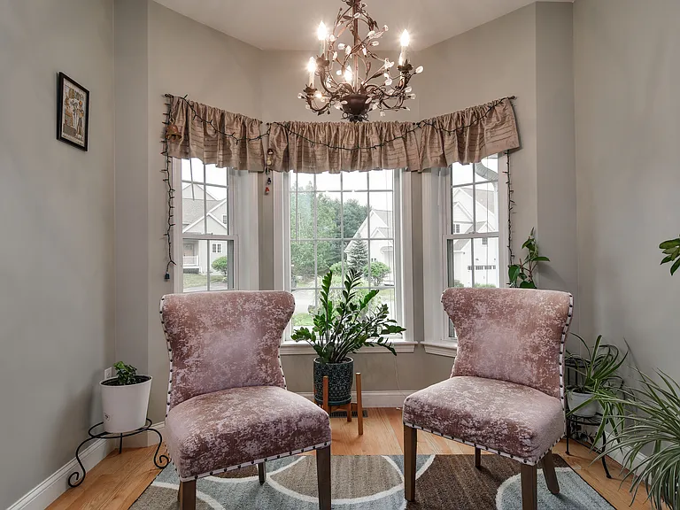 Breakfast nook