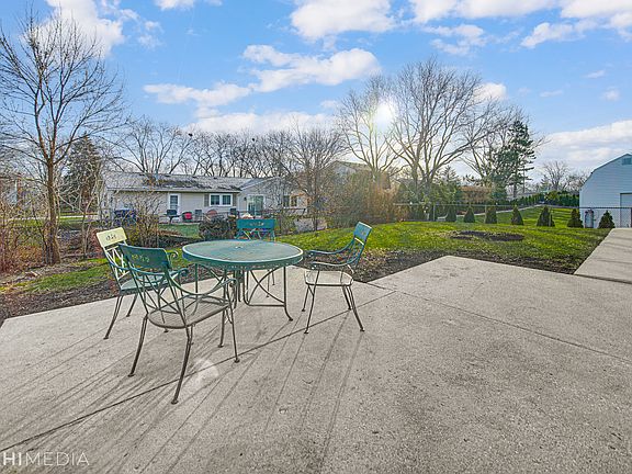 5th image of 15 Portsmouth Ct