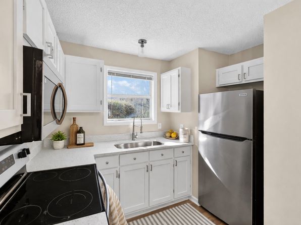 111 Bay Meadow Ct #111