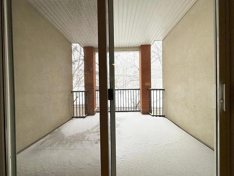 2134 Kensington Rd NW — Photo 5