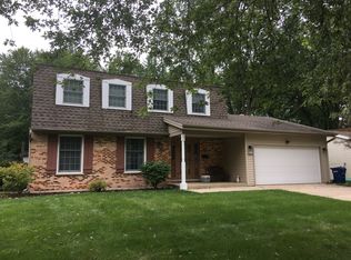 2283 Westminster St, Wheaton, IL 60189