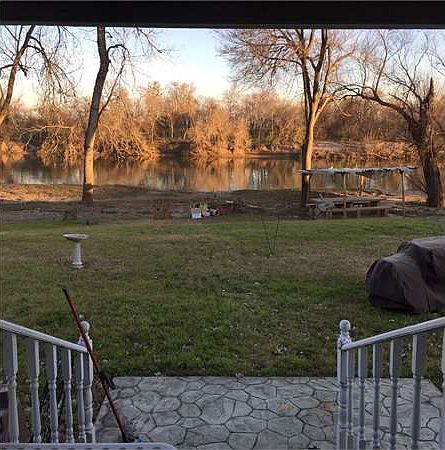 1st image of 301 Honey Ln