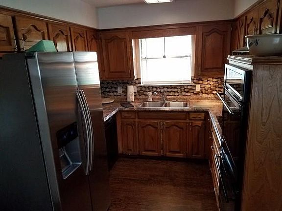 4th image of 1744 Elizabeth Dr