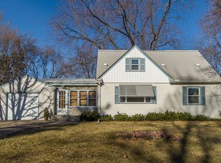 5493 Erickson Rd, Mounds View, MN 55112