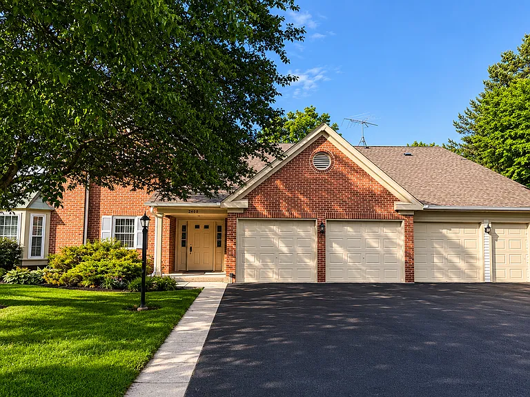 2400 Mallow Ct #Z1 — Photo 1