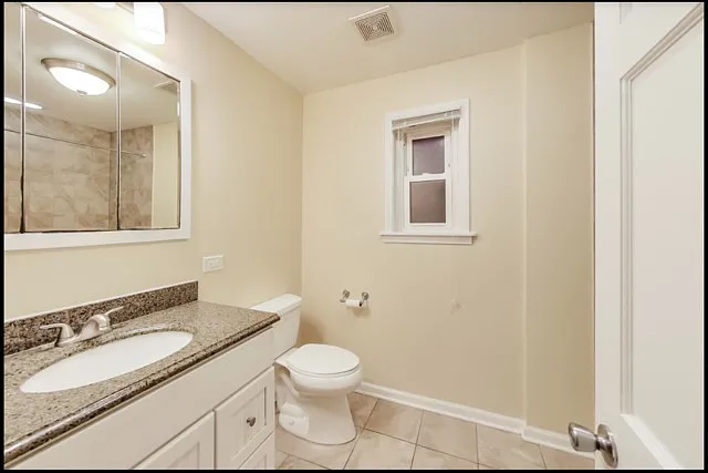 4 bed, $5,000 — Photo 4