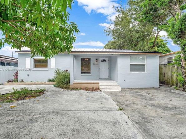 3010 NW 95th Ter