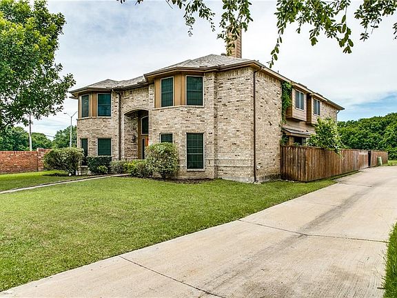 4th image of 503 Pecan Leaf Dr