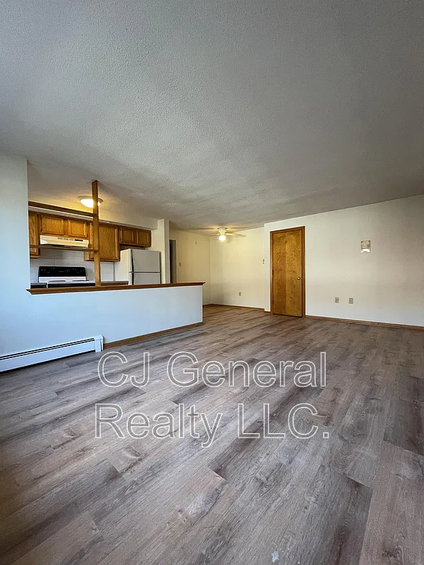 Courtyard Apartments — Photo 2