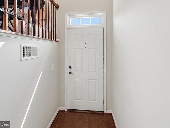 3rd image of 9026 Phita Ln