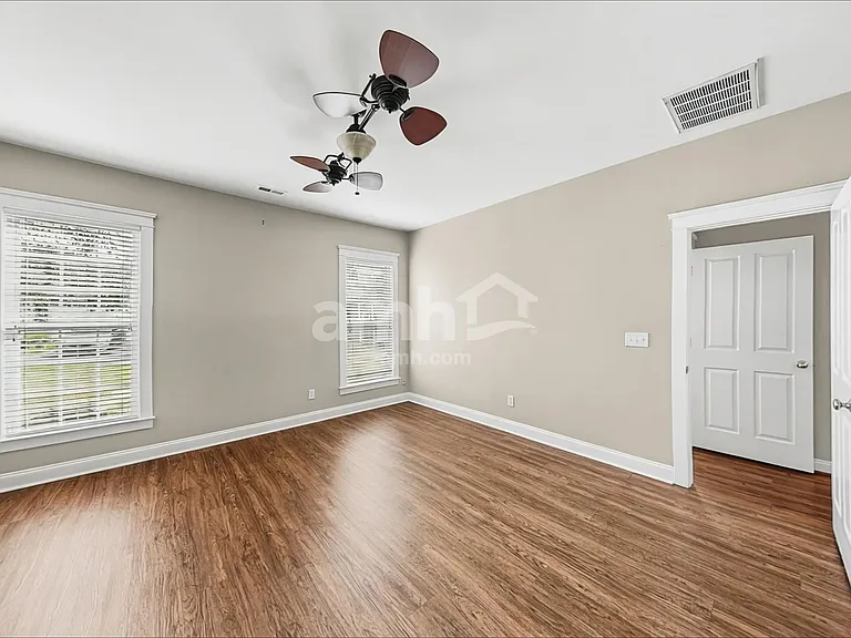 13640 Swinton Rd — Photo 9