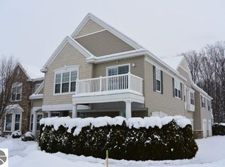 2042 Chelsea Ln, Traverse City, MI 49684