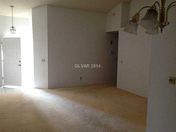 4th image of 1941 N Turtlerock St