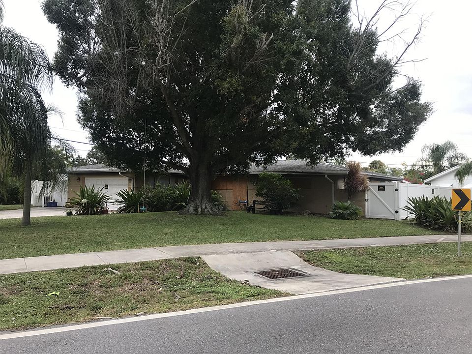 1st image of 671 Crocus Ct