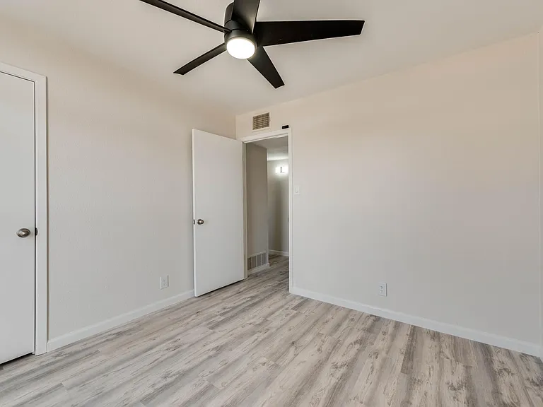 3132 Magill St — Photo 13