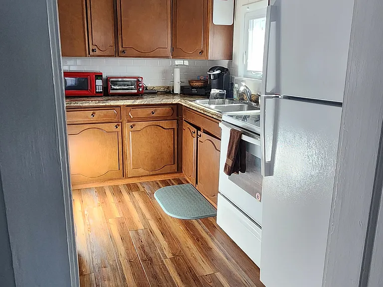 203 Church St #4 — Photo 14