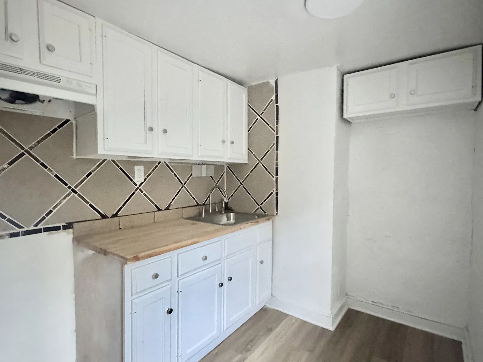 4908-14 Germantown Avenue Philadelphia, PA 19144 - 4908 Apt 8 — Photo 1