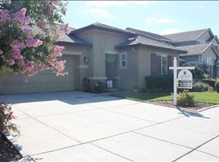 1136 Lake Park Dr, Oakley, CA