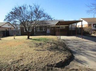 327 W Fager Dr, Haysville, KS 67060