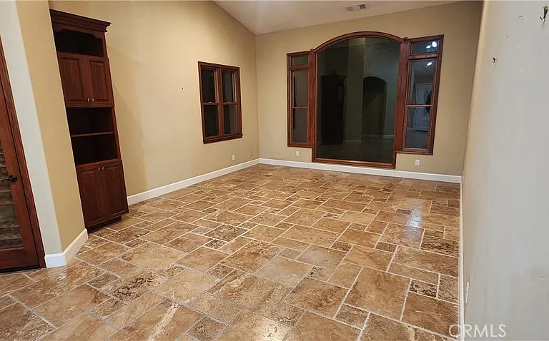 1961 Vineyard View Ln — Photo 33