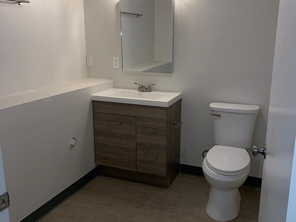 1st image of 3102 National Ave #4