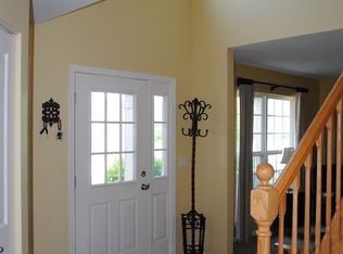 2633 N Wisteria Way, Pt Barrington, IL 60010