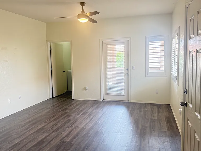 6800 Vista Del Norte Rd NE #1825 — Photo 2