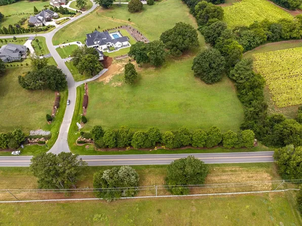 30 Laurel Knoll Dr #1, Pittsboro, NC 27312