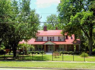 1114 E Main St, Dillon, SC 29536