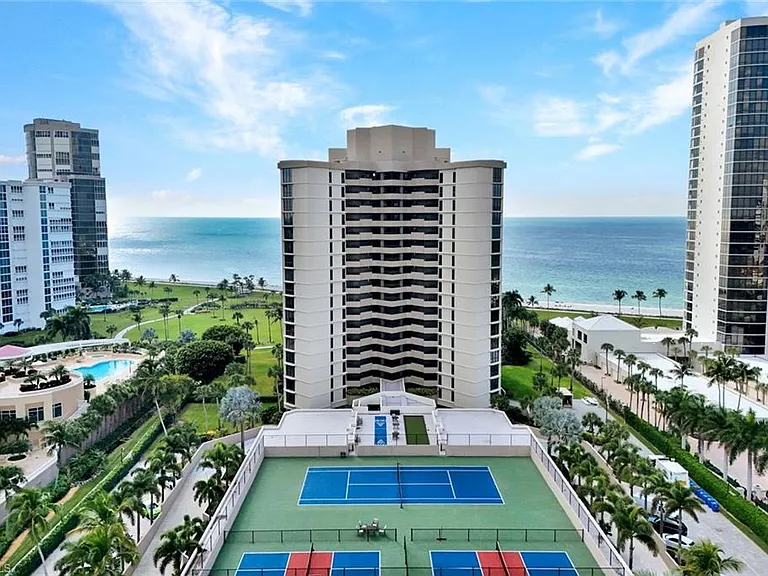 4551 Gulf Shore Blvd N #505 — Photo 4