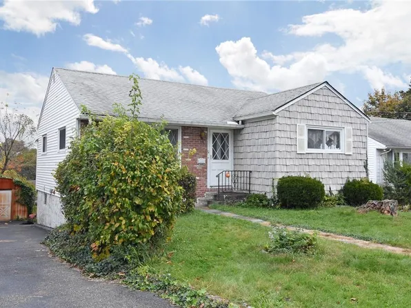 52 Kathwood Road, Yonkers, NY 10710